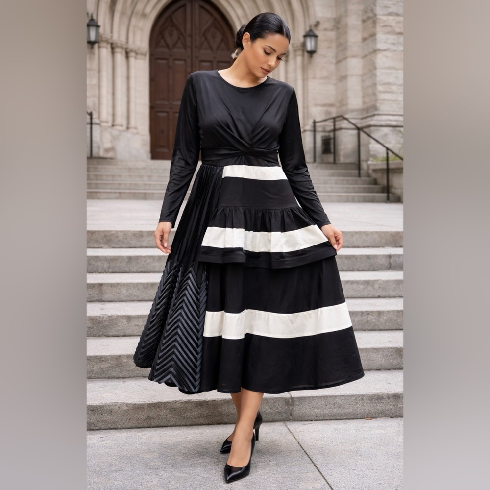 Dainty Jewells Black and White Long Sleeve Dress